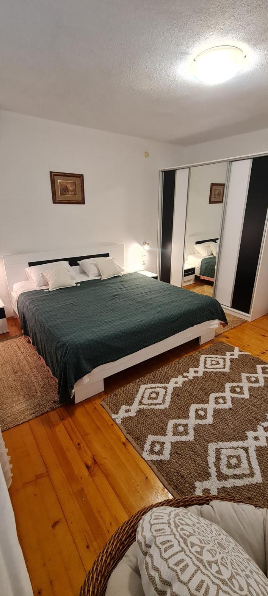 Nissa Apartment *